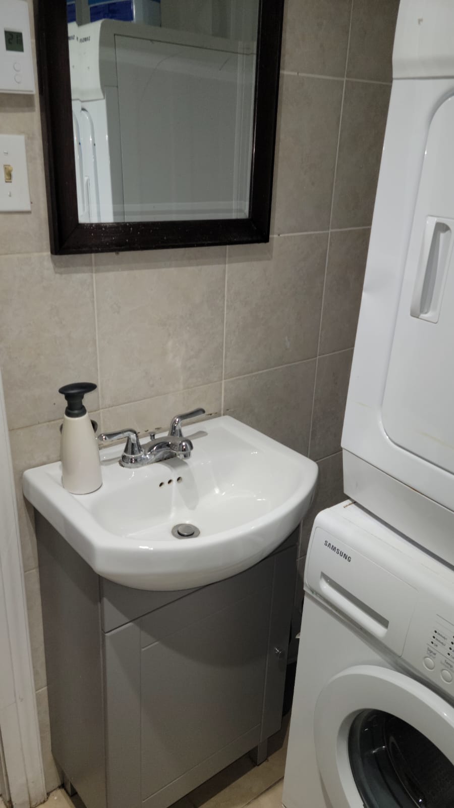 Colocación Montréal 660926