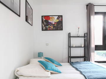 Roomlala | Habitación Cálida Y Luminosa – 13m² - RU25