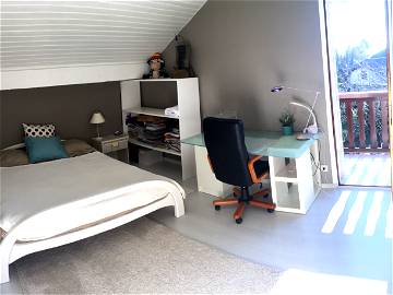 Roomlala | Habitación Con Despacho En Sauverny (Francia) Cerca De La Frontera