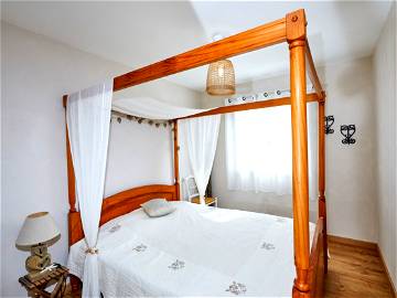 Roomlala | Habitación con dosel entre Sète y Montpellier
