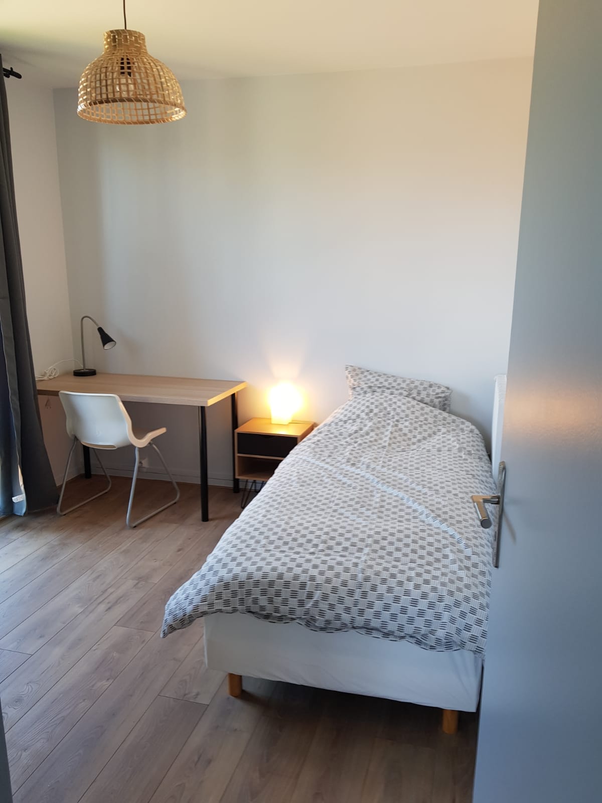Colocación Pontoise 484537