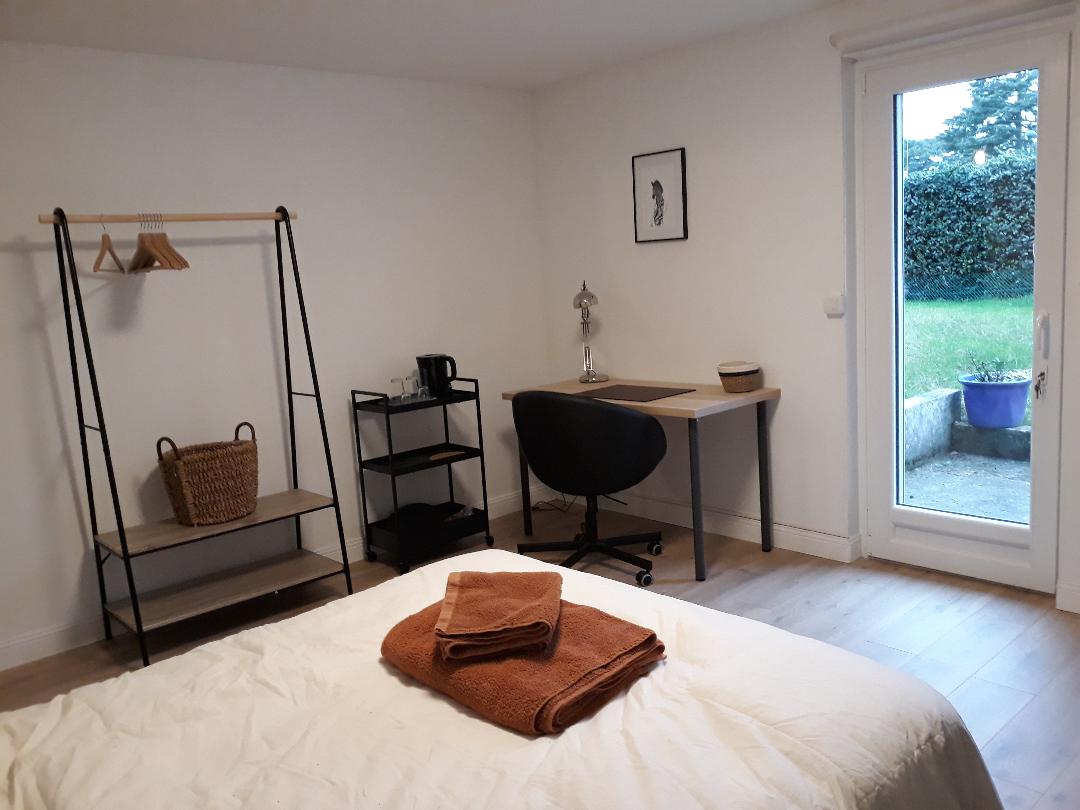 Habitación En Casa Del Anfitrión Saint-Cyr-sur-Loire 264578