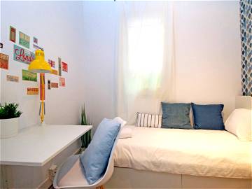 Roomlala | Habitación De Diseño En Gracia (RH9-R1B)