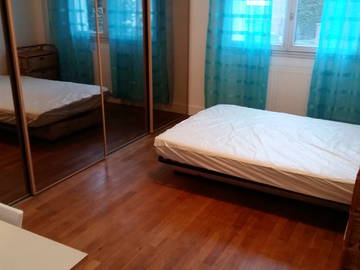 Roomlala | Habitación de estudiante amueblada en piso compartido (Bourg La Reine)