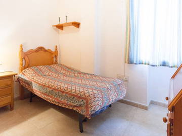 Room For Rent Sevilla 92329