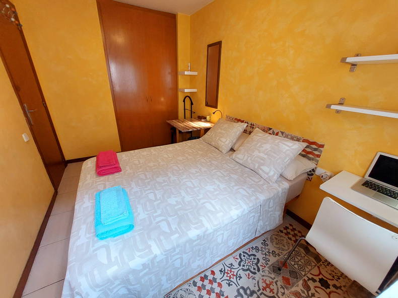 Homestay Barcelona 267222-3