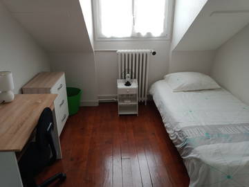 Roomlala | Habitación En Alojamiento Compartido