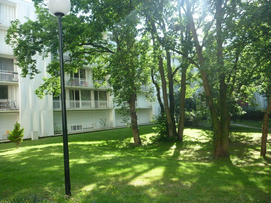 Colocación Cergy 75060