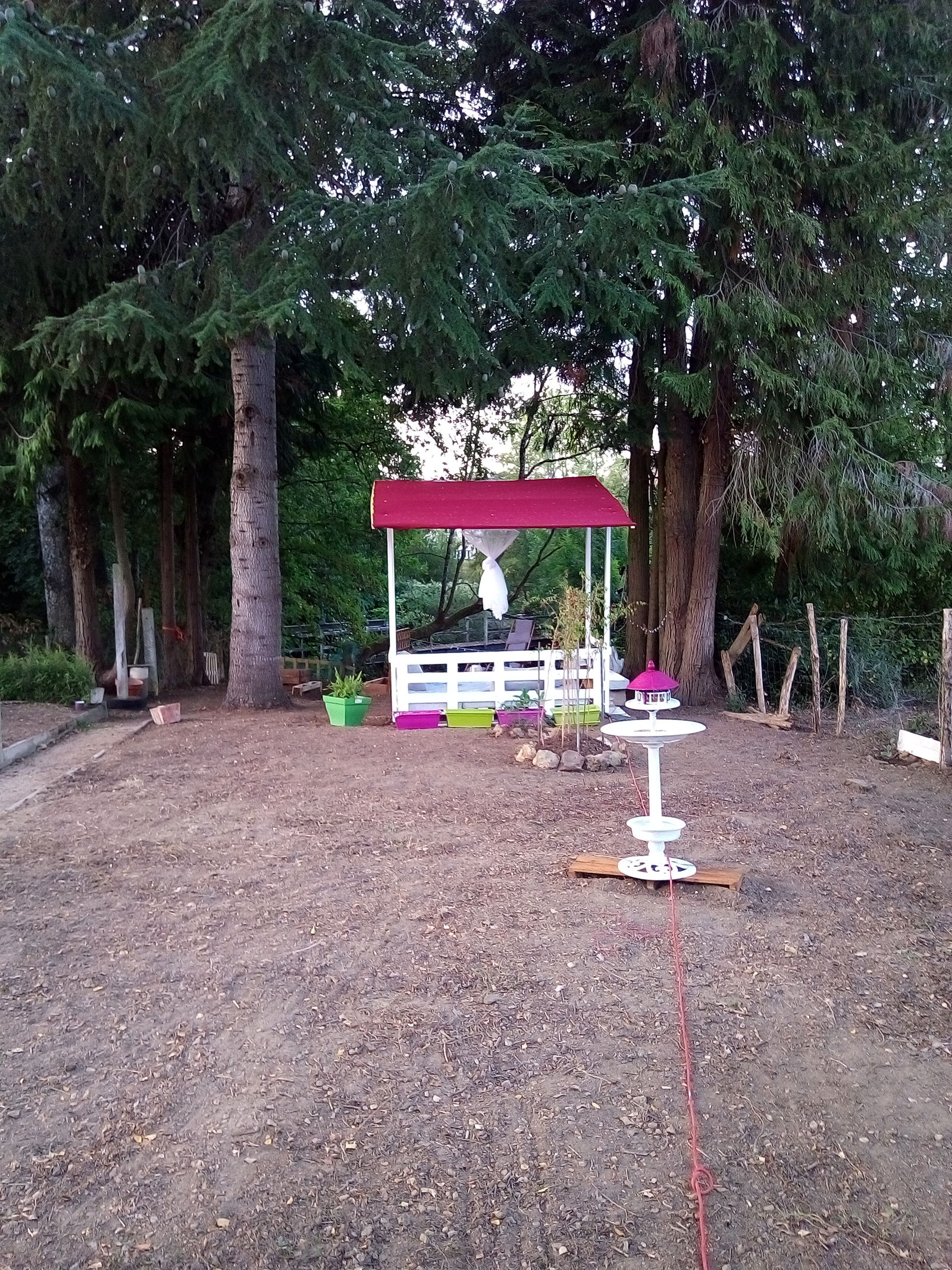 Habitaciones De Huéspedes La Bazoche-Gouet 501216