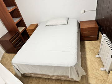 Chambre d'hôte à louer à L'hospitalet De Llobregat - photo 1 : chambre-1