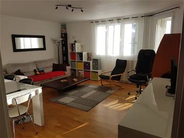 Roomlala | Habitación En Alquiler Cerca De París En Un Apartamento Grande