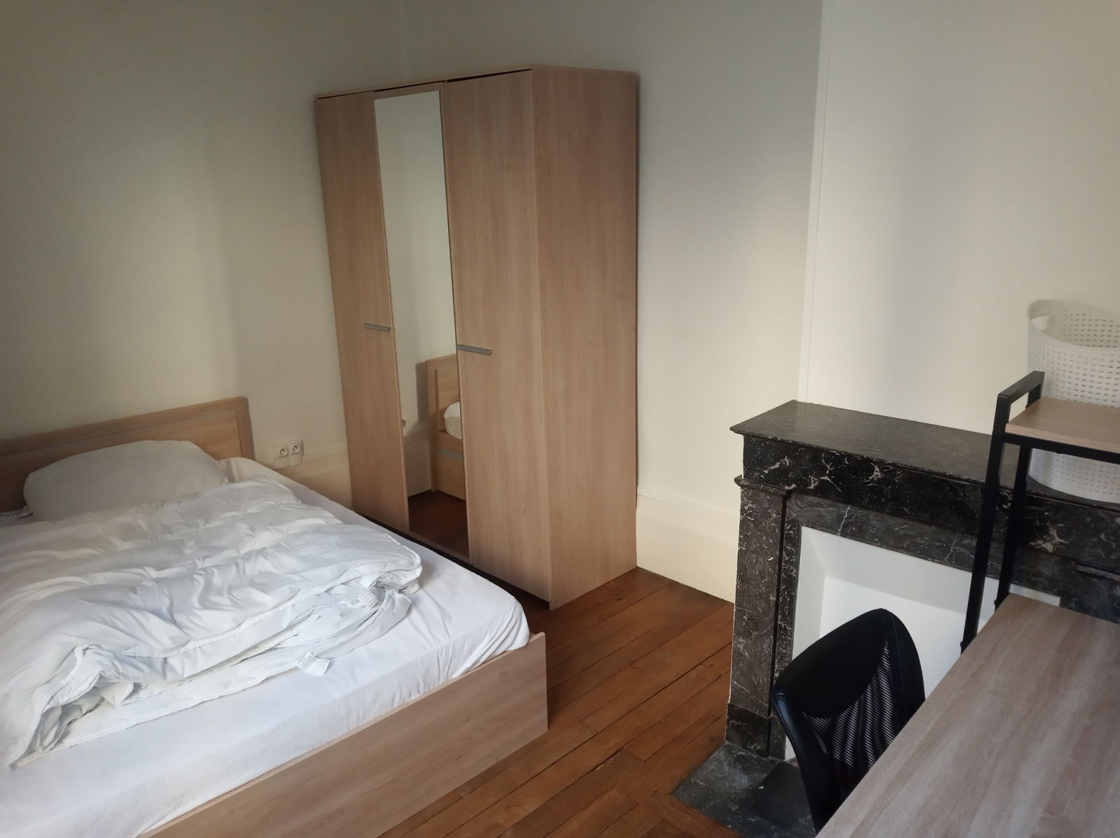 Colocación Saint-Amand-Montrond 425076