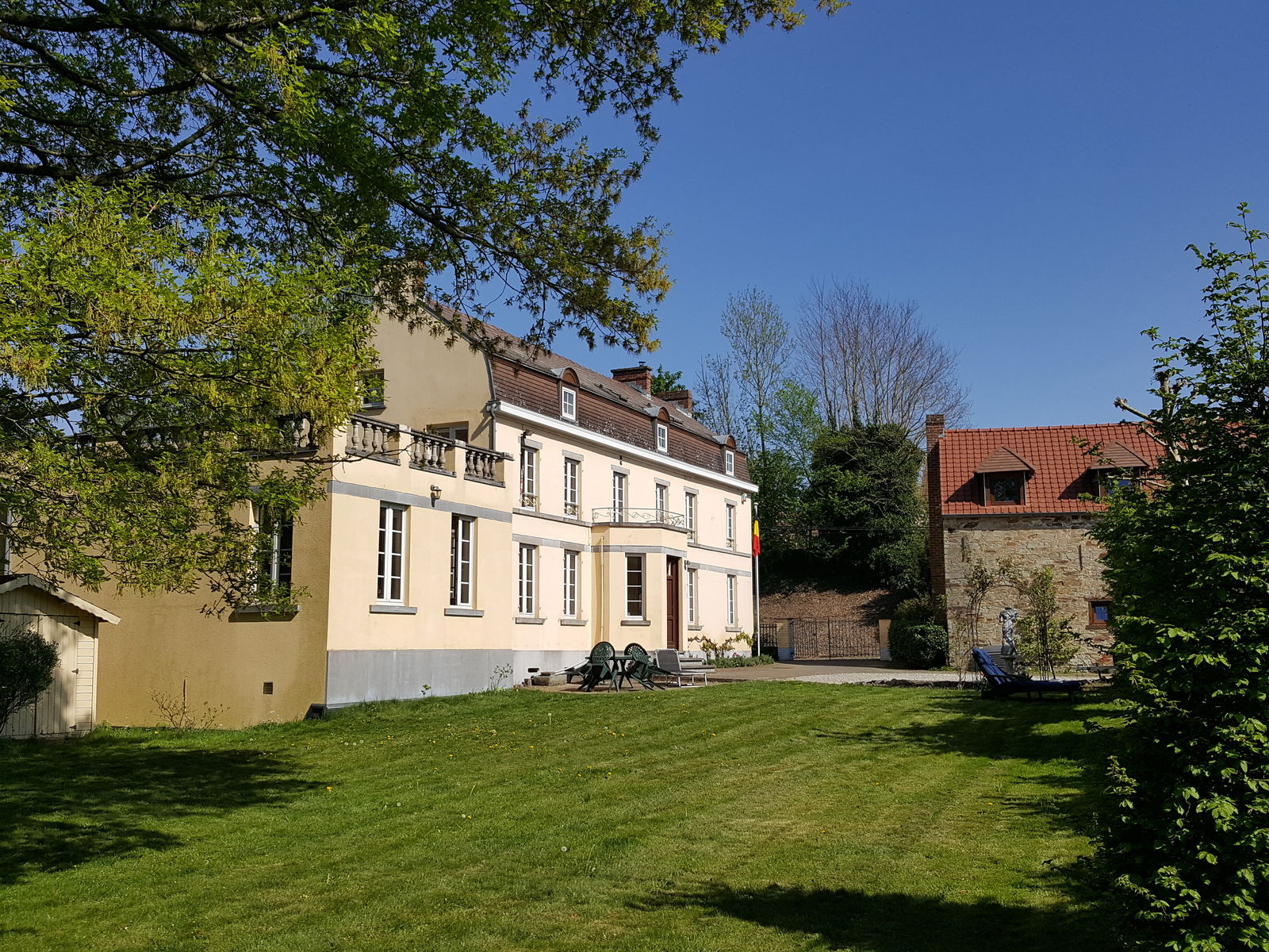 Quedarse En Casa Court-Saint-Étienne 65034
