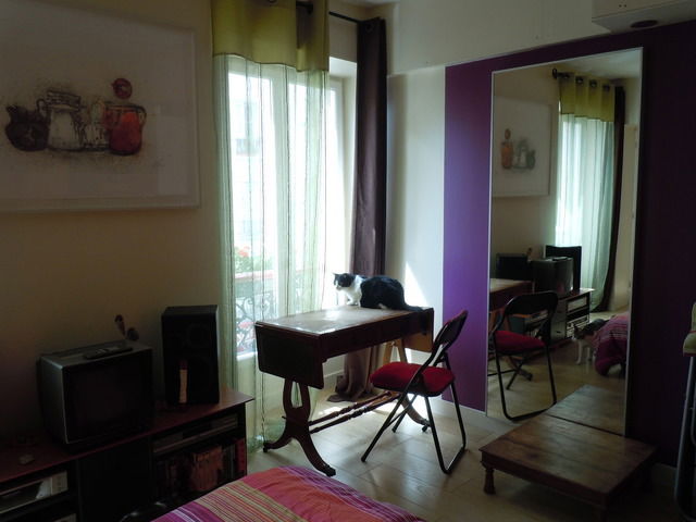 Quedarse En Casa Paris 2470