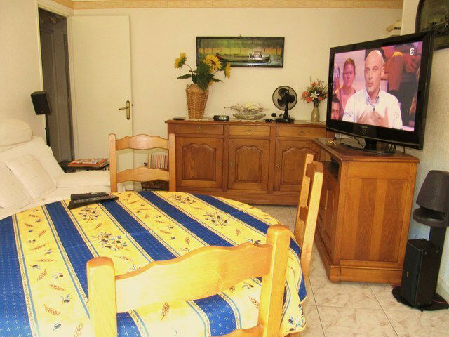 Quedarse En Casa Marseille 42020