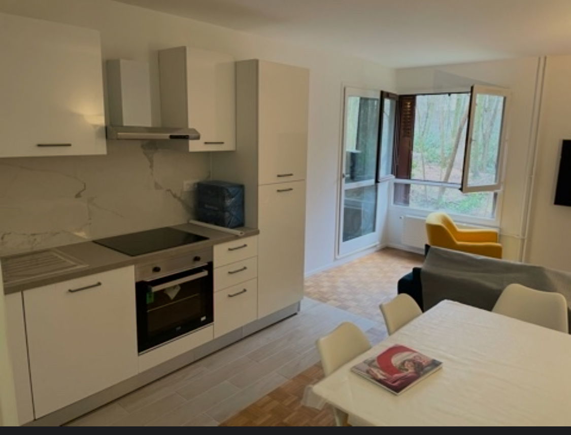 Colocación Champs-sur-Marne 485318