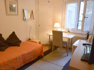 Roomlala | Habitación En Alquiler En Montreux