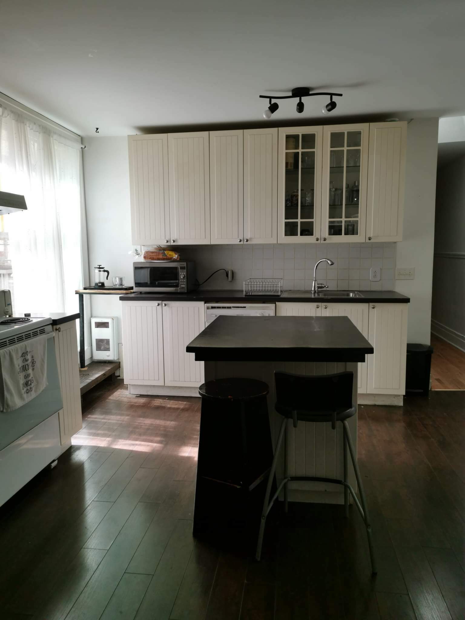 Colocación Montréal 254838