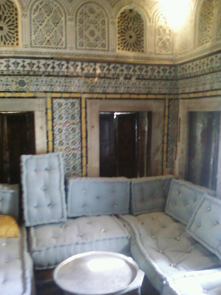 Quedarse En Casa Tunis 98519