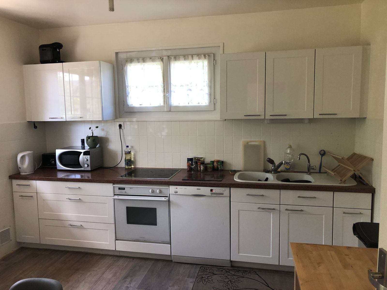 Colocación Saint-Genis-Pouilly 661591