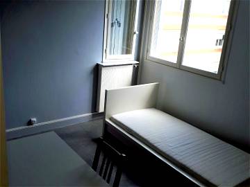 Roomlala | Habitación En Apartamento Compartido En Residencia De Niza En Les Bergères