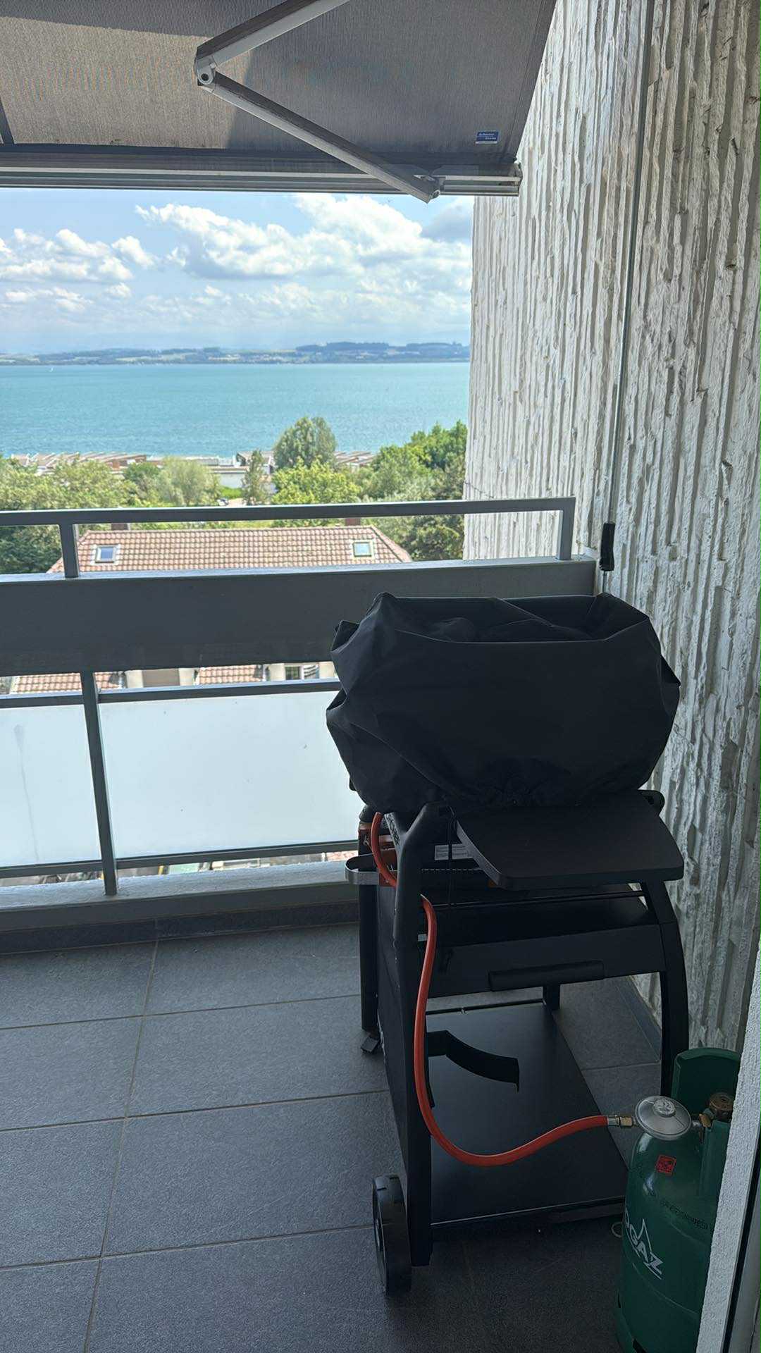 Colocación Neuchâtel 634611