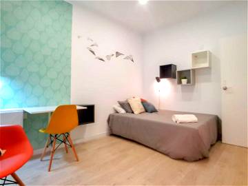 Room For Rent Barcelona 358663-1