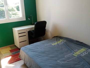 Roomlala | Habitación en un apartamento en medio del campus de la UGA.