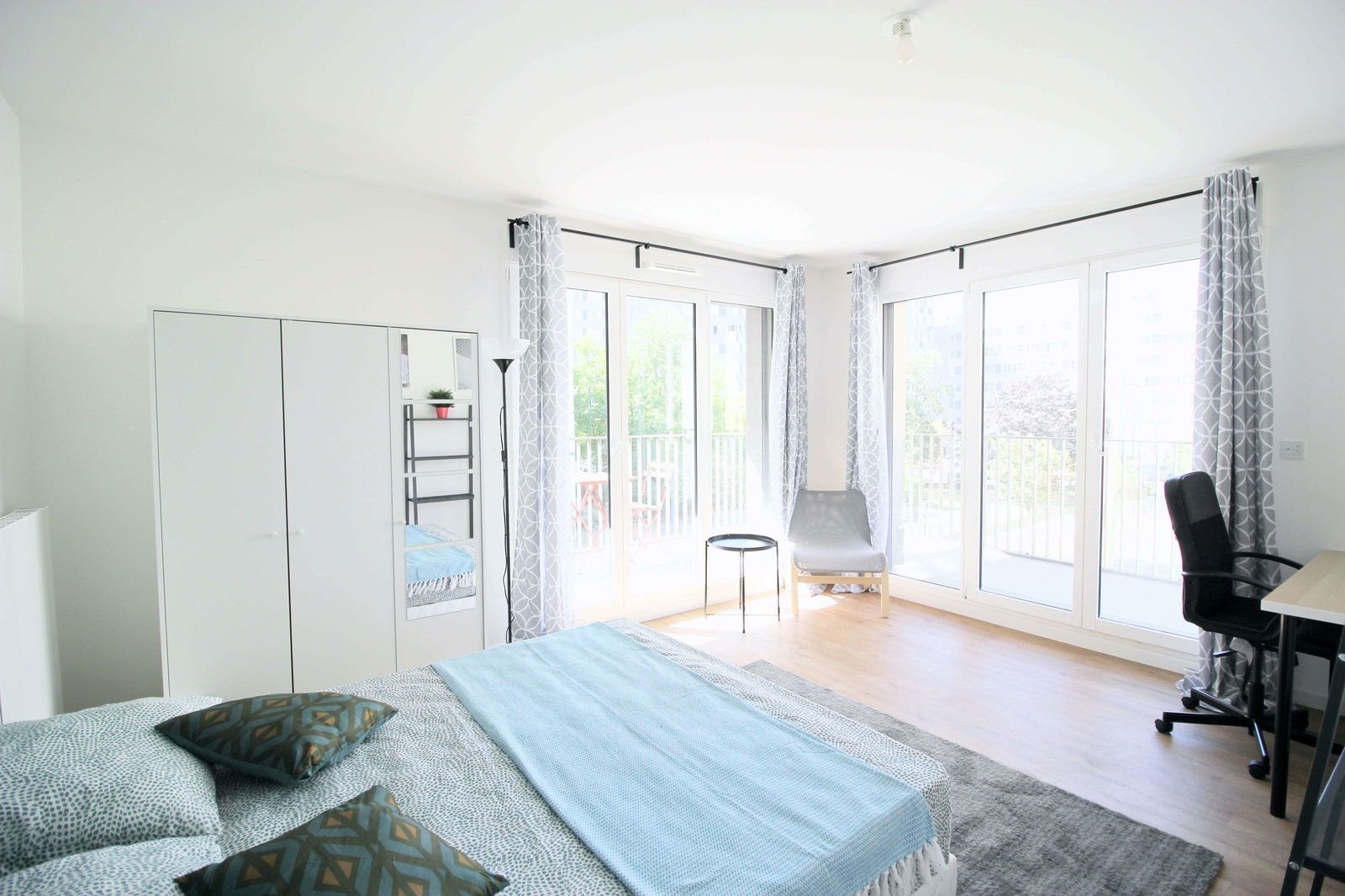 Colocación Clichy 241625