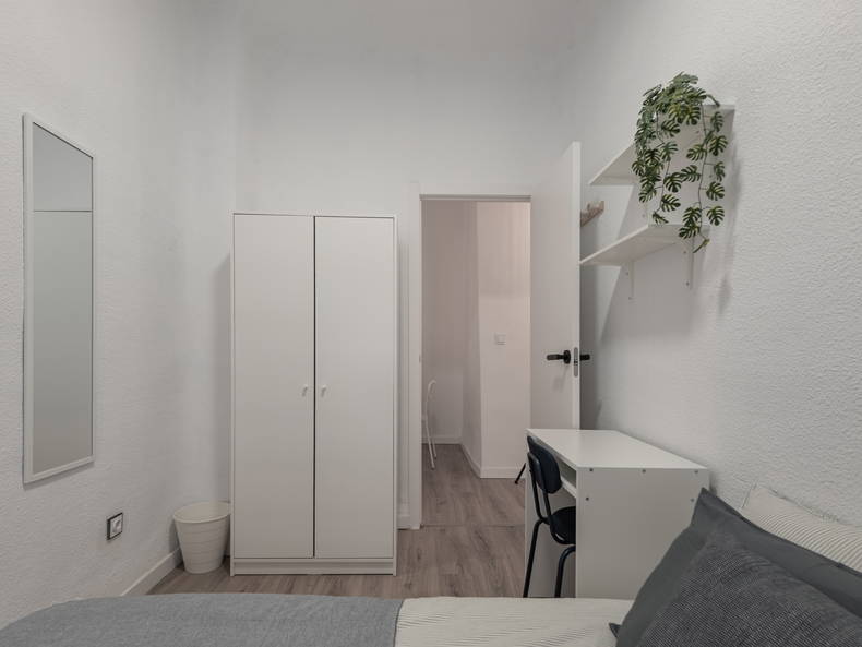 Homestay Alicante 665706-5