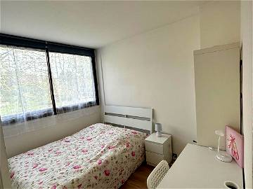 Roomlala | Habitación luminosa y equipada solo para mujeres.
