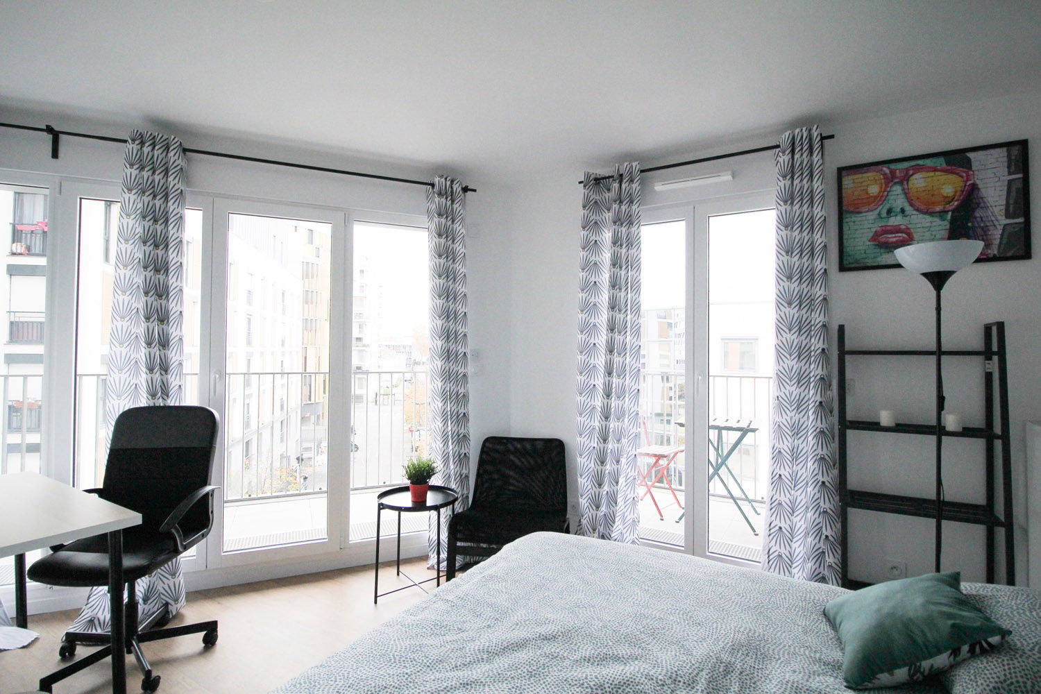 Colocación Clichy 240830