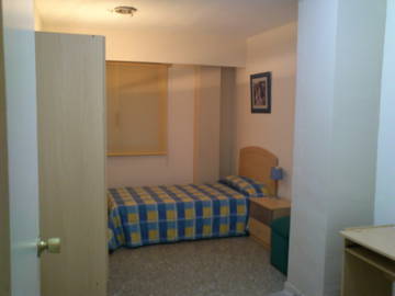 Room For Rent Valencia 92264