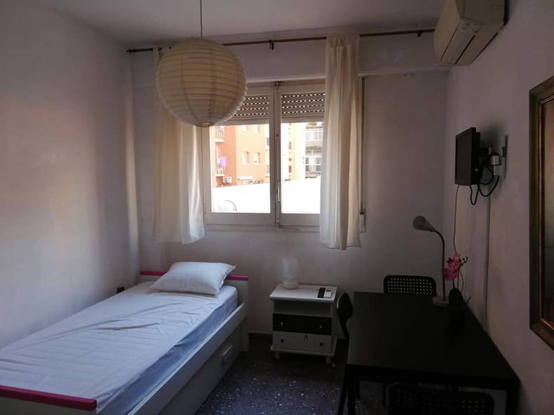 Gästezimmer Barcelona 39927-1