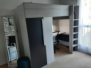 Roomlala | Habitación privada - Apartamento de 3 habitaciones - Parking privado