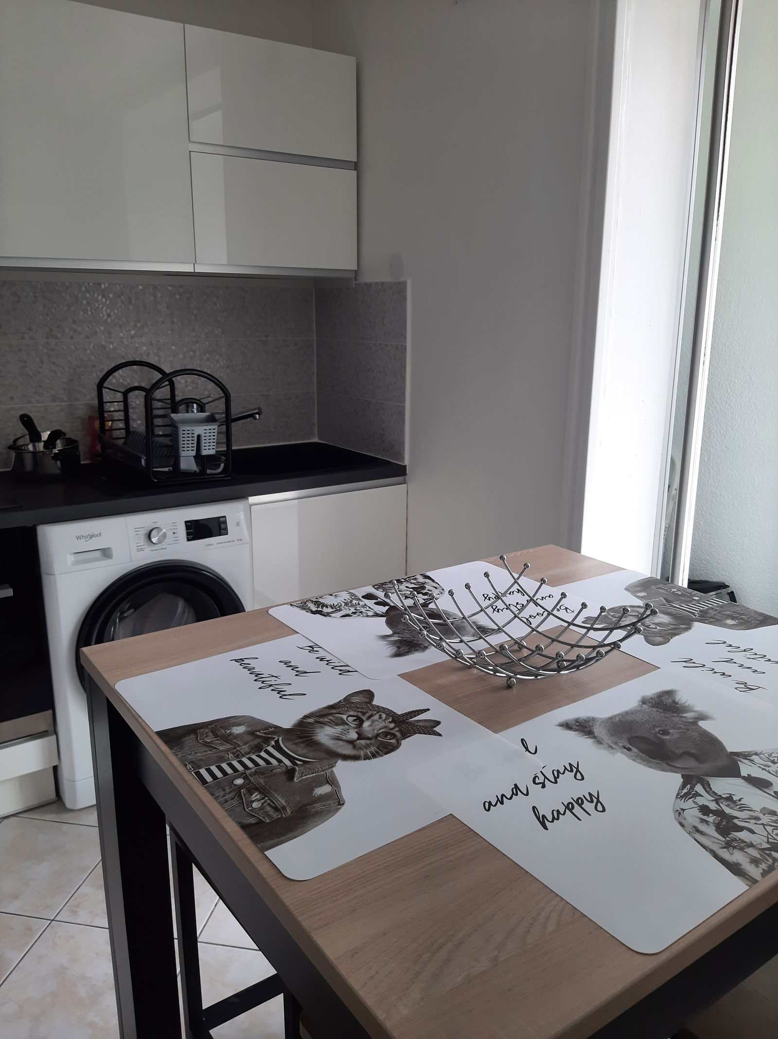 Colocación Ville-la-Grand 258859