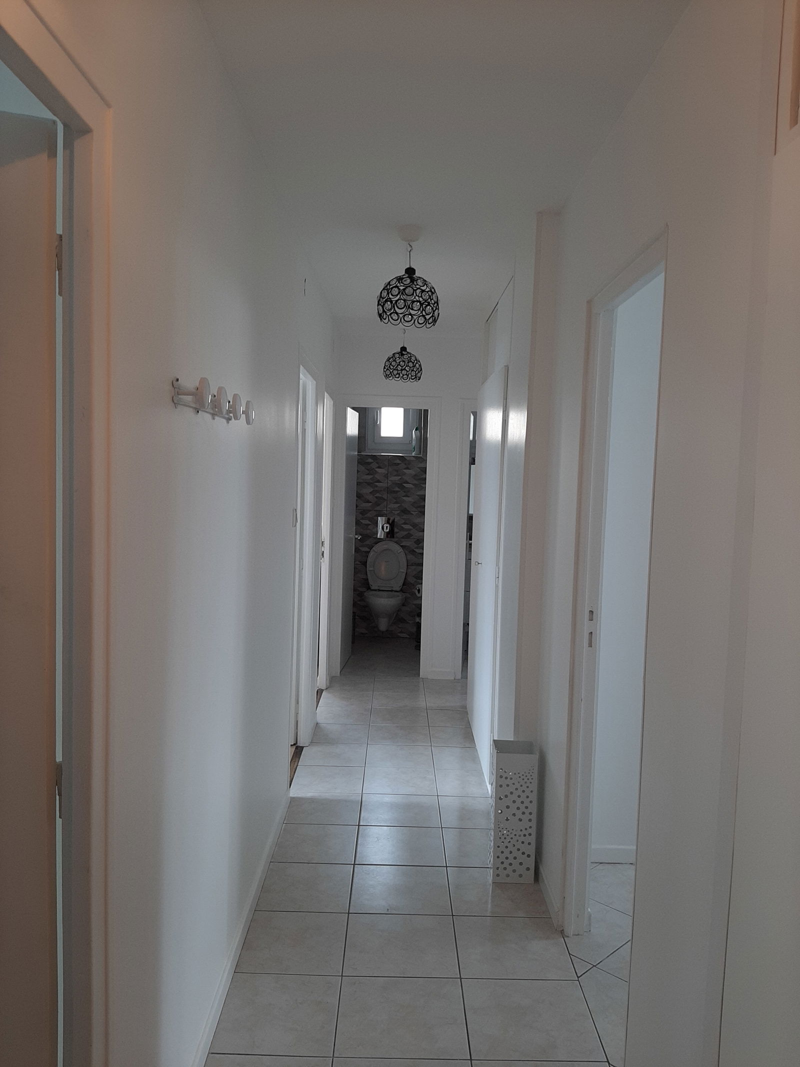 Colocación Ville-la-Grand 156064