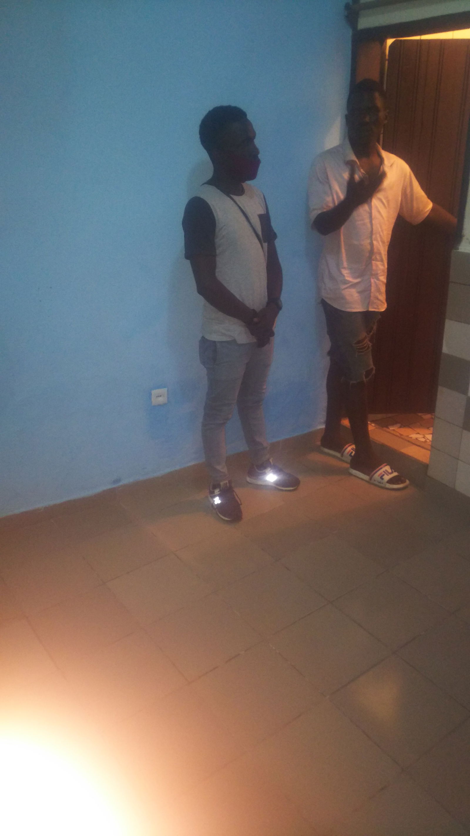 Quedarse En Casa Douala 237363