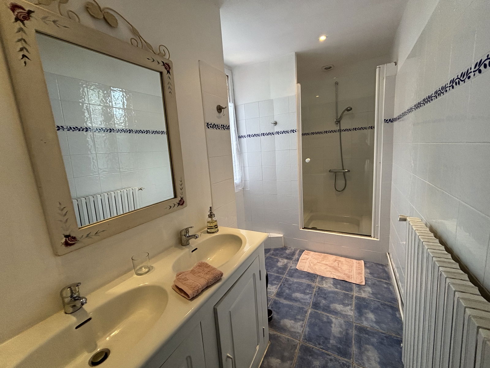 Colocación Saint-Bonnet-la-Rivière 570537