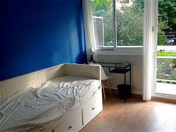 Roomlala | Habitaciones Compartidas Noisy Champs RER 15 Mn Desde París