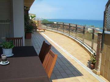 Chambre d'hôte à louer à Badalona - photo 1-1