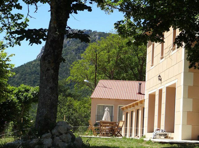 Habitaciones De Huéspedes Séranon 55331