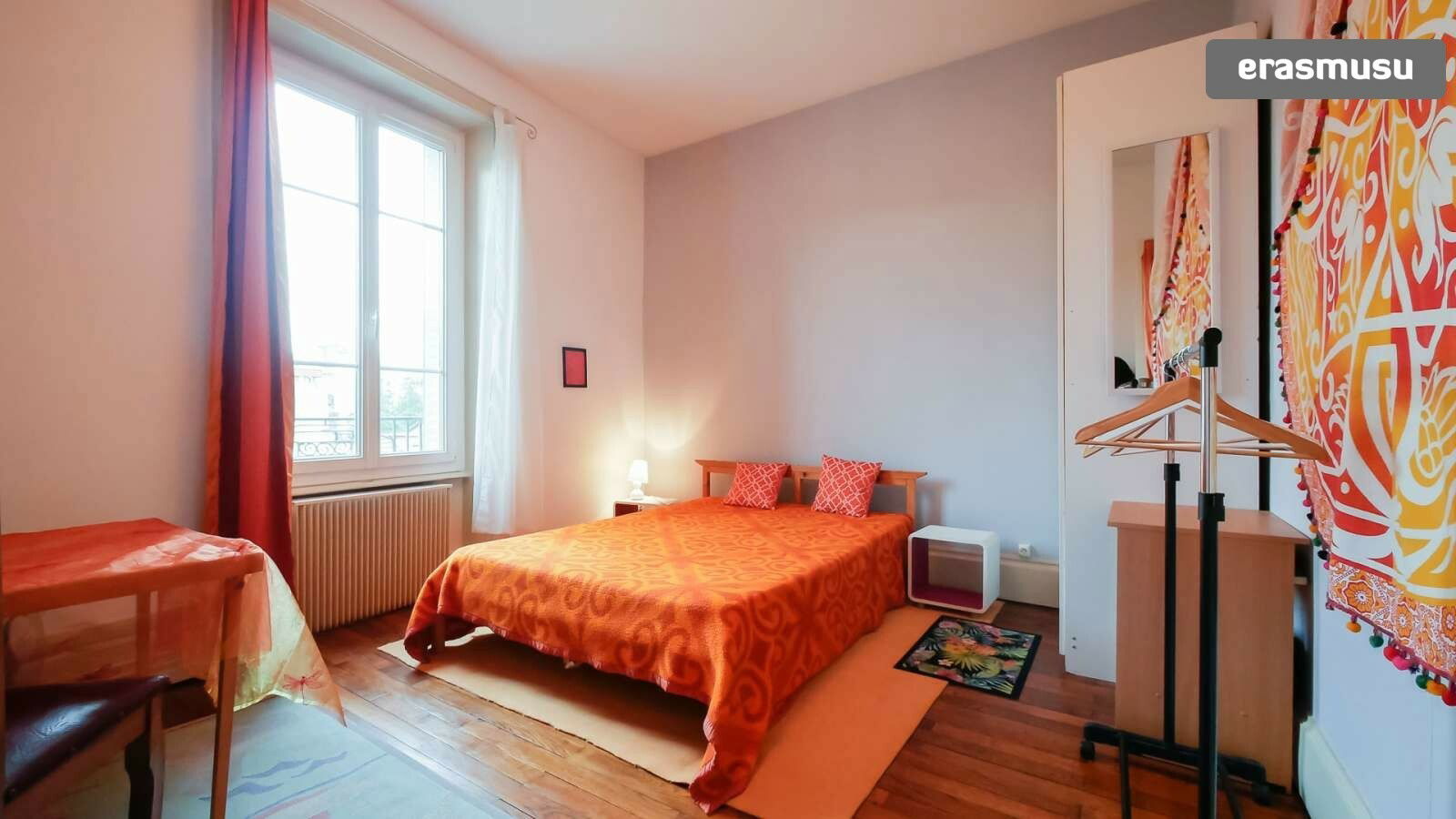 Estudio Independiente Lyon 206258