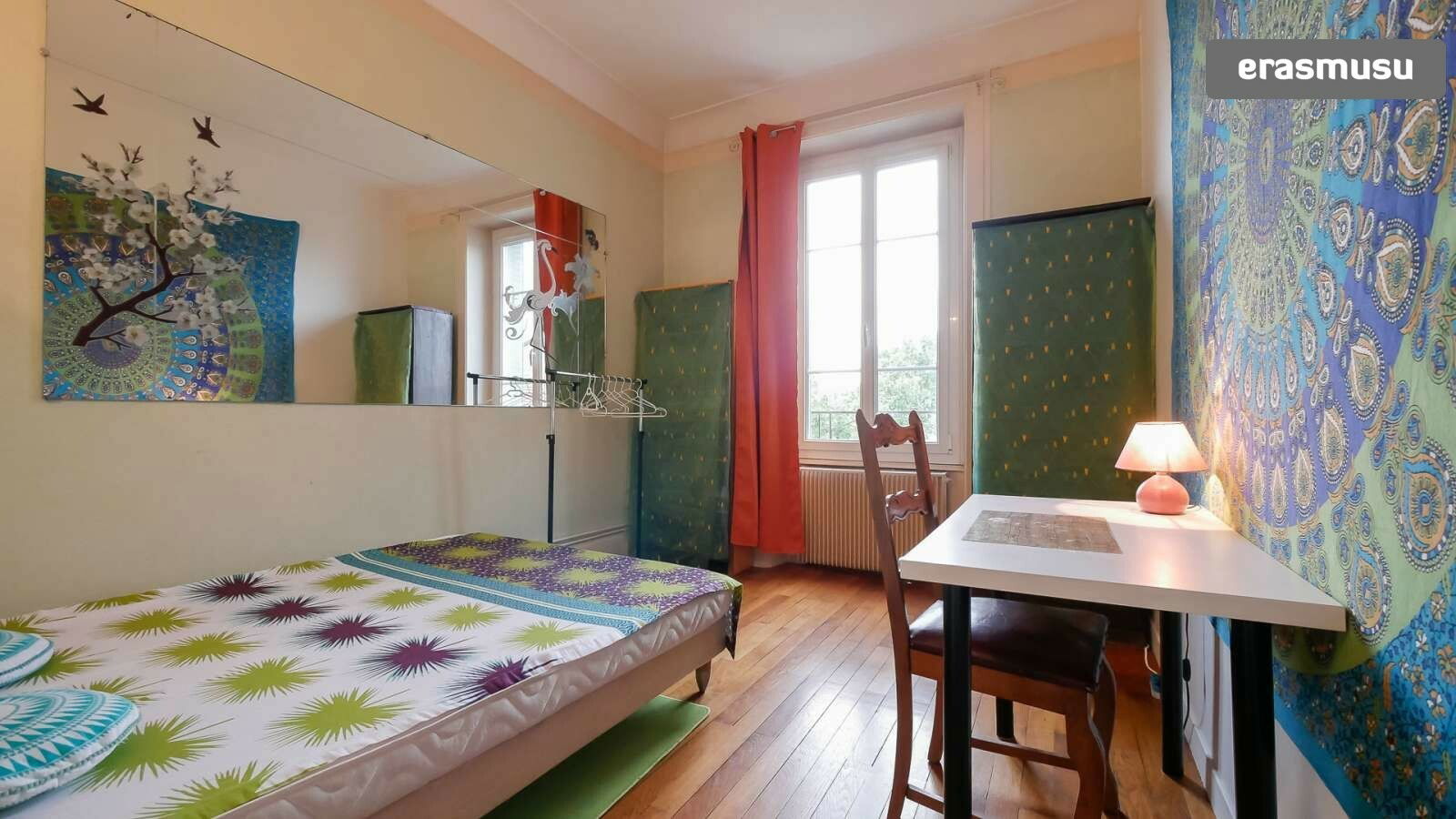 Estudio Independiente Lyon 206258