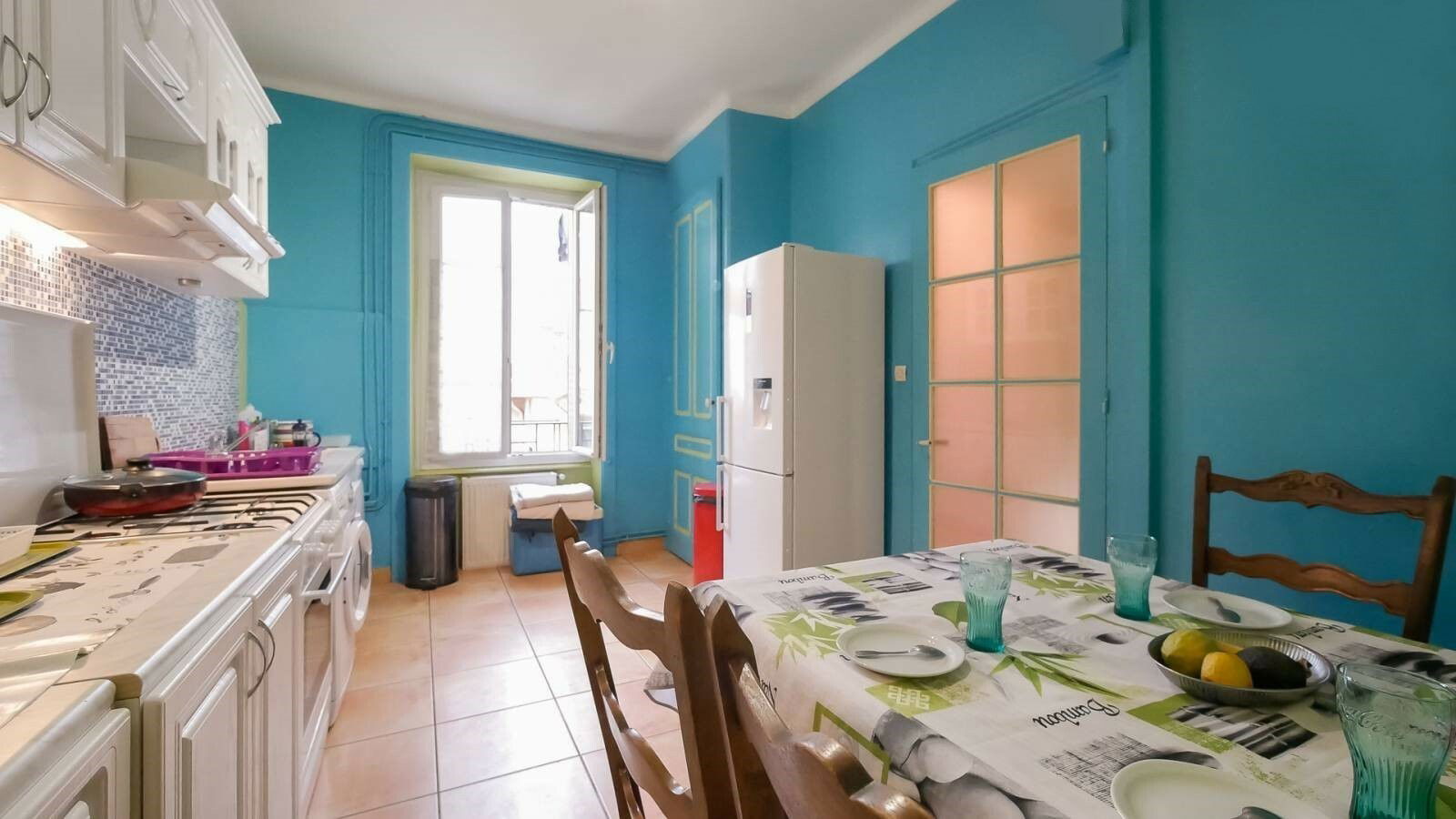 Estudio Independiente Lyon 206258
