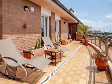 Chambre chez l'habitant à louer à Badalona - photo 3-3