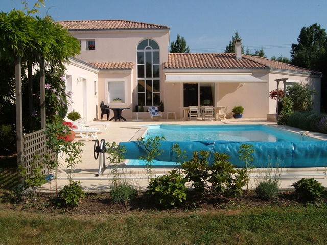 Habitaciones De Huéspedes Bessines 19536