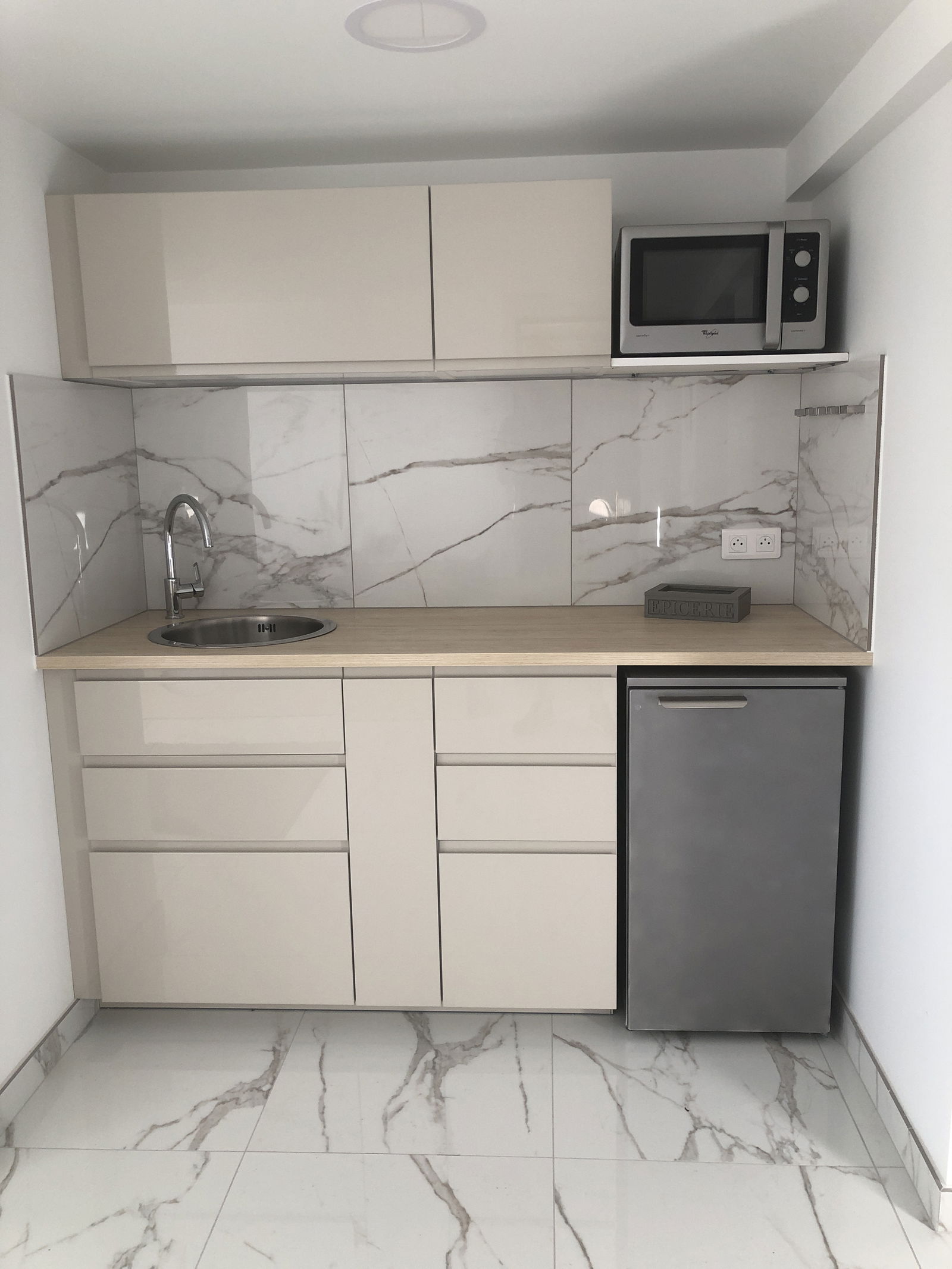 Oberoende Studio Seugy 395225