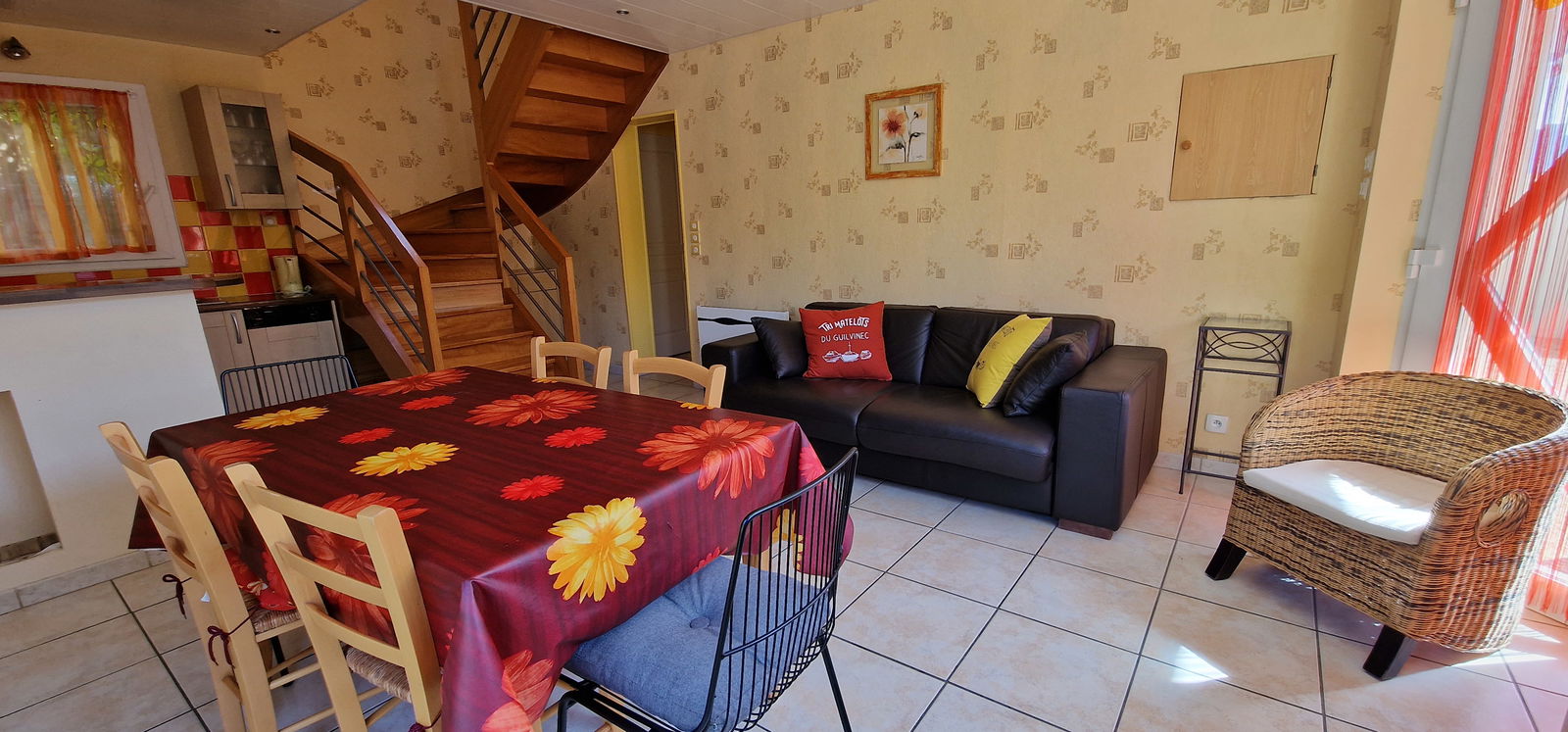 Unabhängiges Studio Guilvinec 17779