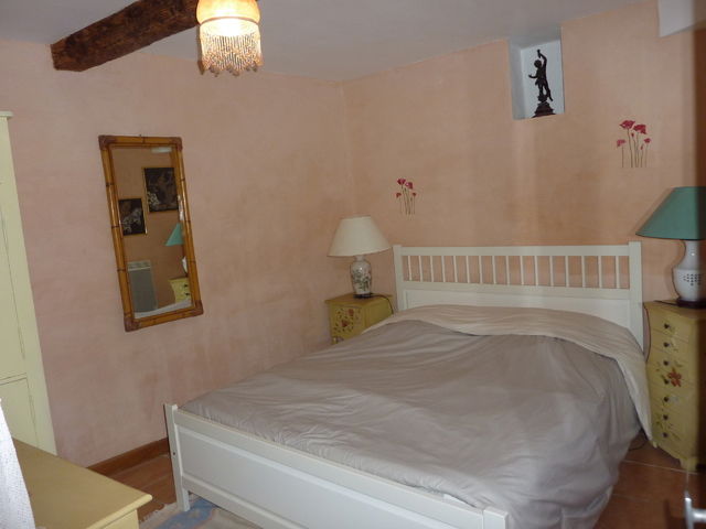 Unabhängiges Studio Caramany 54036